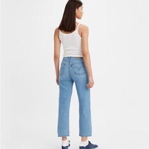 Levi’s RIbcage Straight Ankle Light Wash